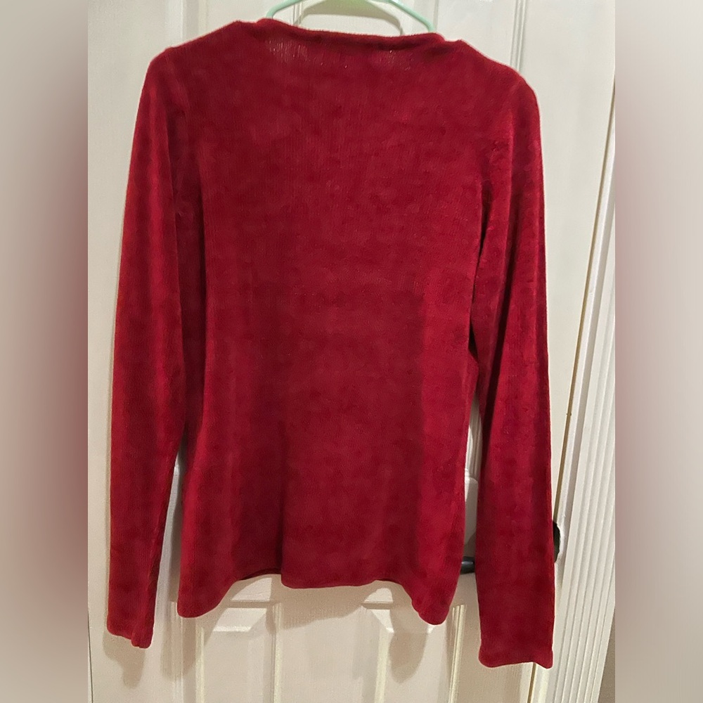 Red sweater - Picture 2 of 3